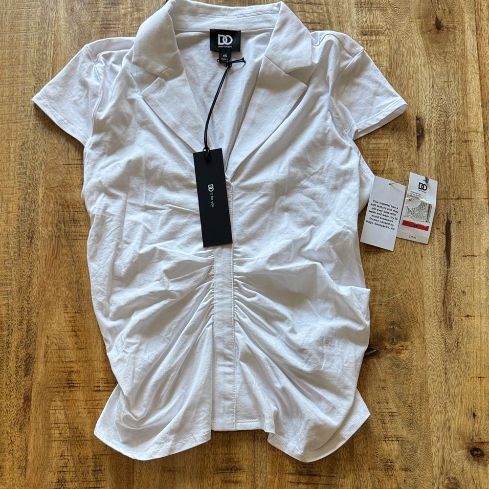 Dee Ocleppo White short sleeve shirted blouse Top with ruching XS